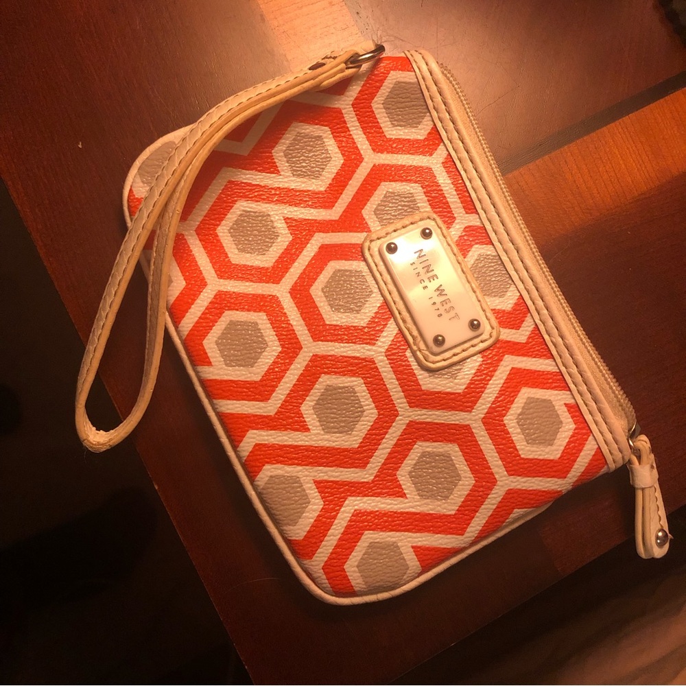 Nine West Zip Pouch wristlet